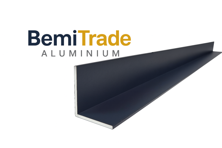 Kątownik aluminiowy 15×15×1.5 mm 4 m czarny RAL 9005 drobna struktura